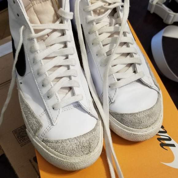 NIKE blazer shoes for women - Picture 2 of 2